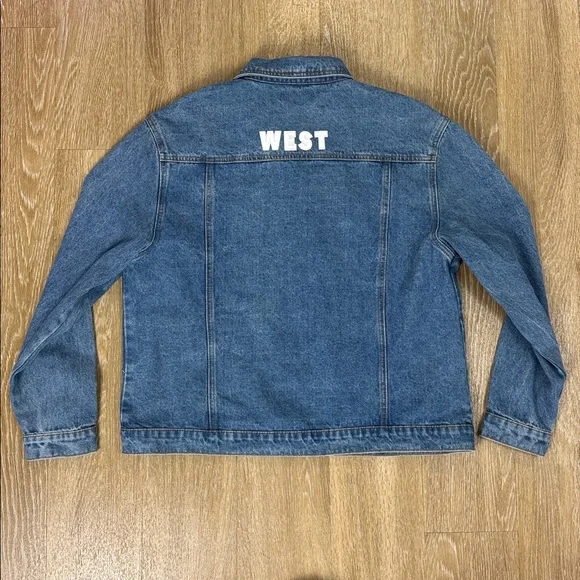 White Fox Adriana Oversized Denim Jacket Admiral Blue with Patches Size S/M - Picture 5 of 9